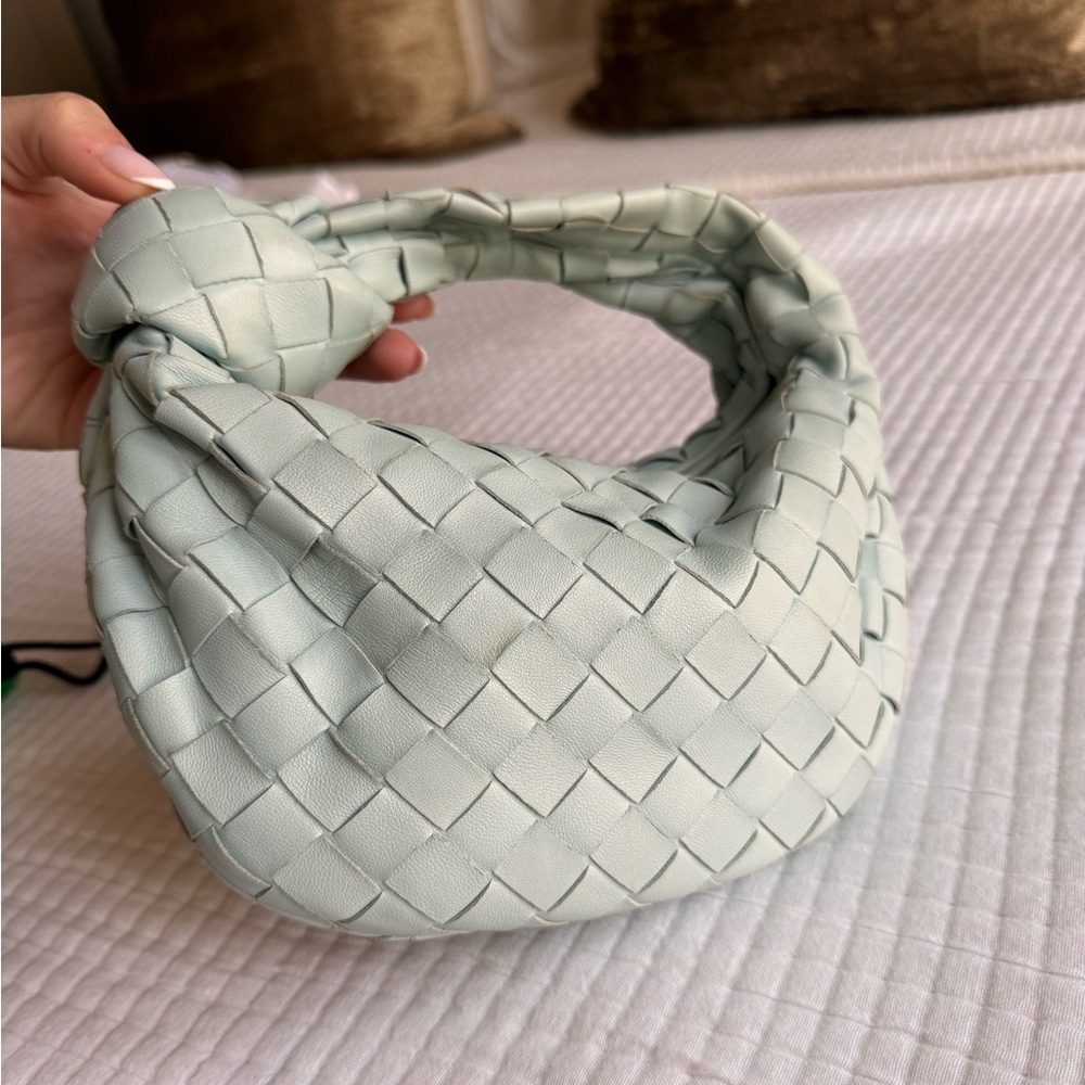 BOTTEGA VENETA
Blue MINI JODIE knotted intrecciato